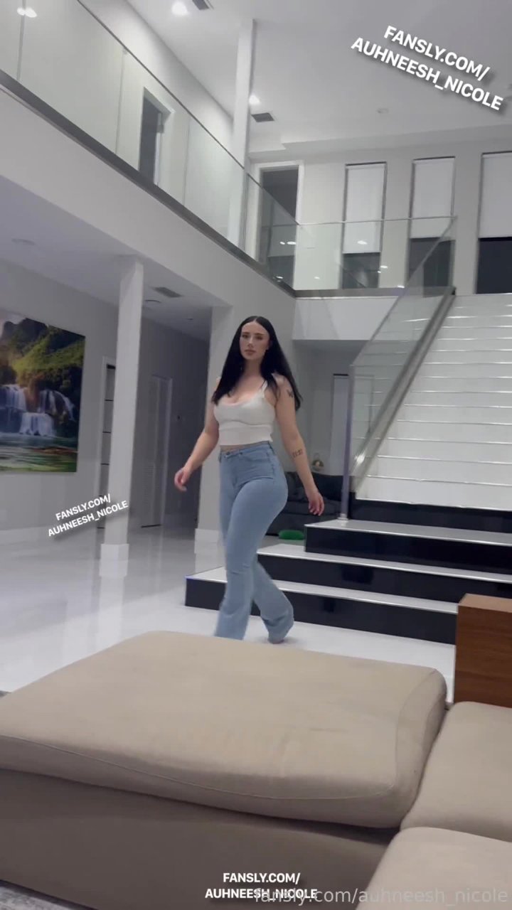 AUHNEESH NICOLE